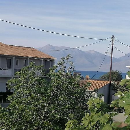 Agapi Studio Acharavi A 50M De La Mer, 400M Du Centre Ville Екстериор снимка